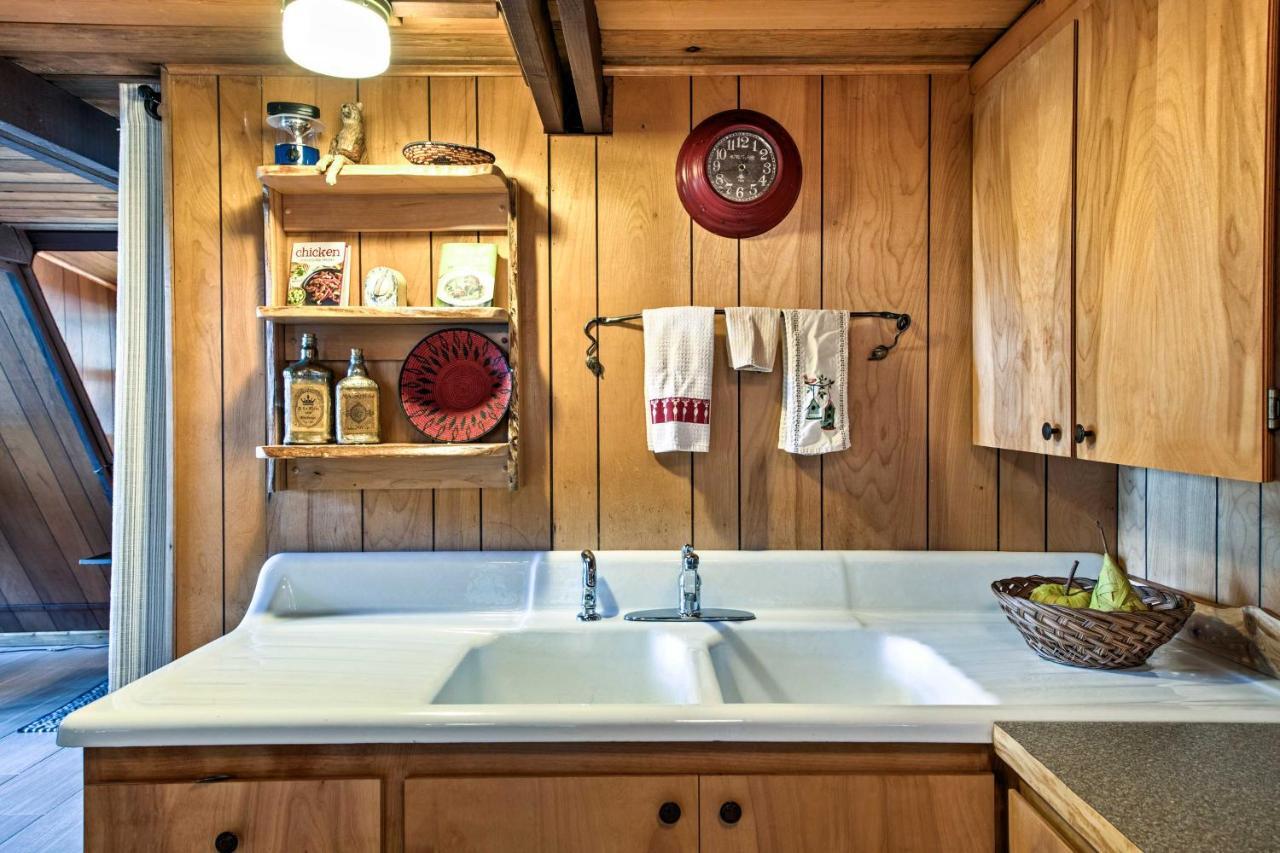 Serene Washington Escape With Deck And Mountain Views! Packwood Ngoại thất bức ảnh